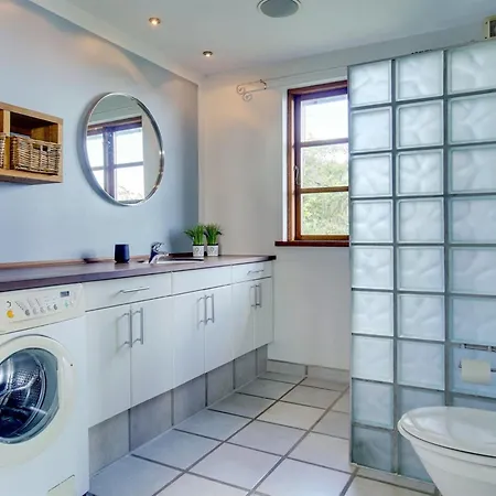 Botmar - 10m From The Sea By Interhome Feriehus *