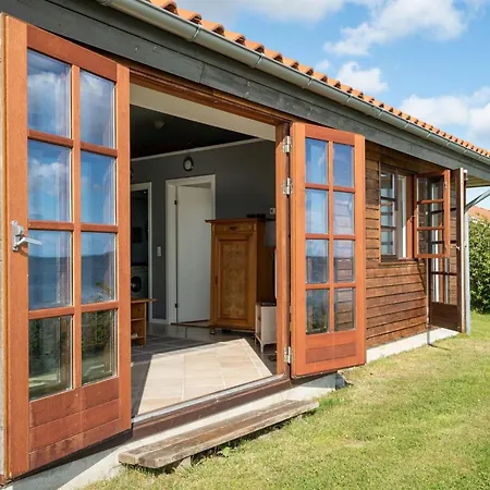 Botmar - 10m From The Sea By Interhome Feriehus