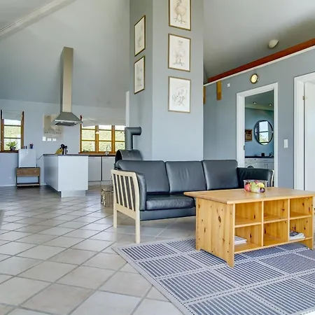 Dom wakacyjny Botmar - 10m From The Sea By Interhome *